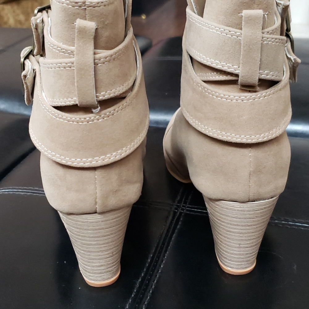 Boot 👢 - Picture 5 of 6